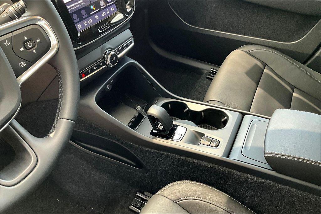 new 2026 Volvo XC40 car, priced at $42,745