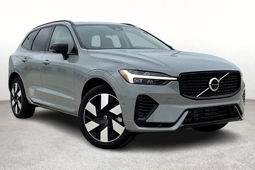 used 2025 Volvo XC60 Plug-In Hybrid car, priced at $58,000