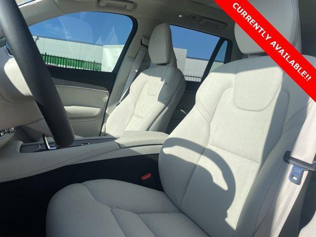 new 2025 Volvo XC90 car, priced at $64,500