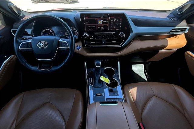 used 2022 Toyota Highlander Hybrid car, priced at $42,500