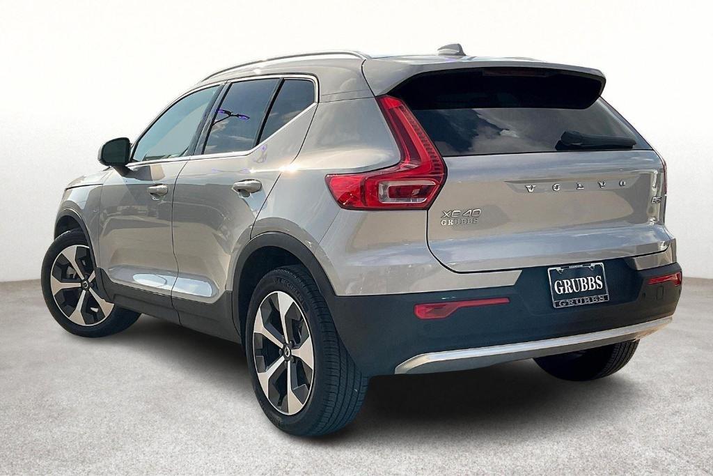 used 2025 Volvo XC40 car, priced at $39,900
