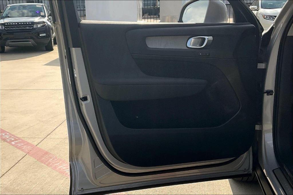 used 2025 Volvo XC40 car, priced at $39,900