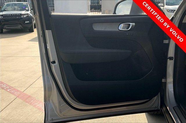 used 2025 Volvo XC40 car, priced at $40,500