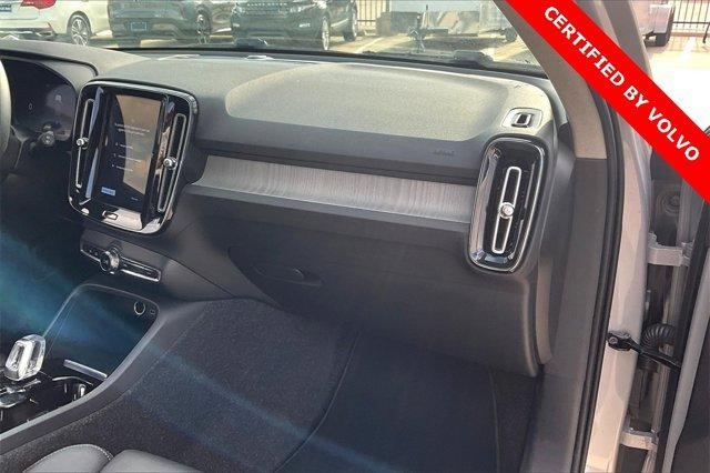 used 2025 Volvo XC40 car, priced at $40,500