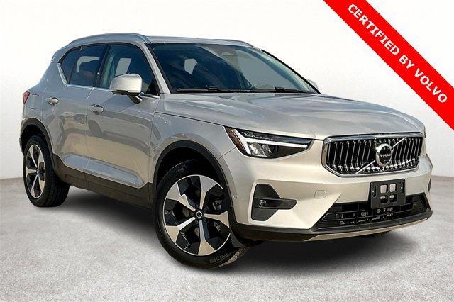 used 2025 Volvo XC40 car, priced at $40,500