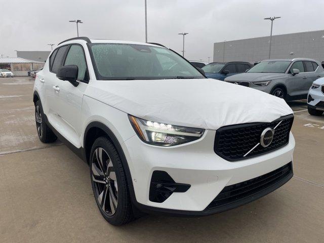 new 2025 Volvo XC40 car, priced at $49,790