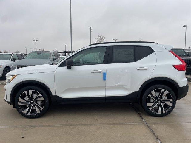 new 2025 Volvo XC40 car, priced at $49,790