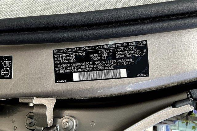 new 2026 Volvo XC60 car, priced at $63,935