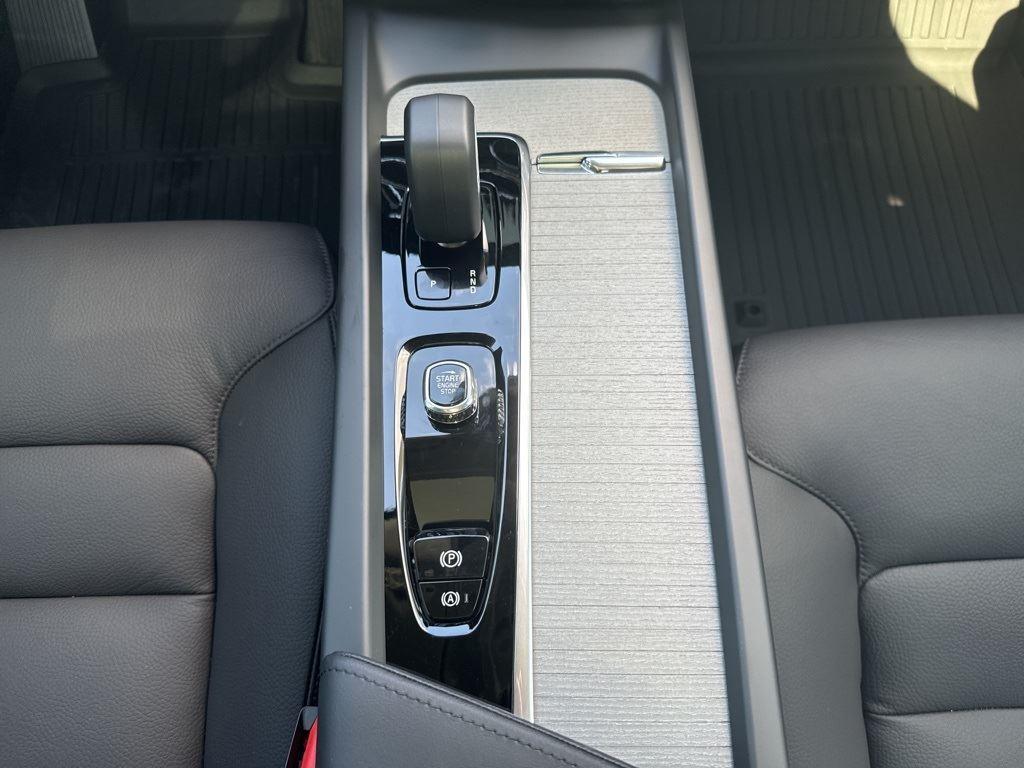 new 2025 Volvo XC60 Plug-In Hybrid car, priced at $63,735