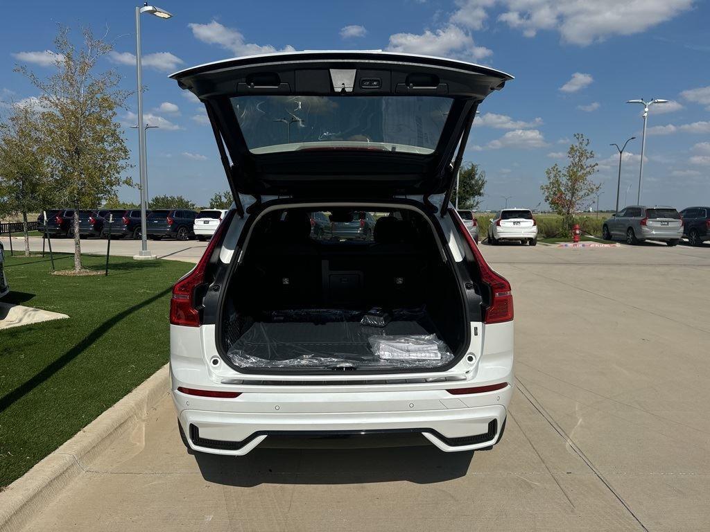 new 2025 Volvo XC60 Plug-In Hybrid car, priced at $63,735