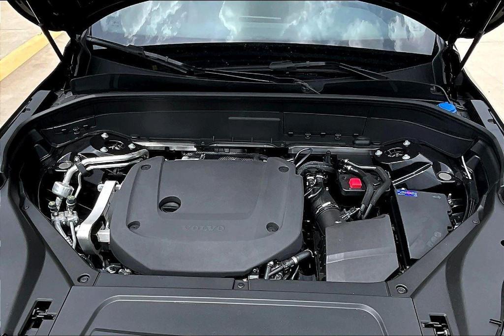 new 2025 Volvo XC90 car, priced at $69,155
