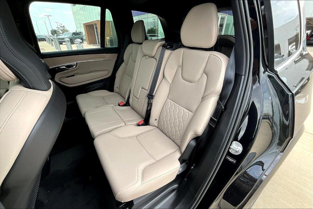 new 2025 Volvo XC90 car, priced at $69,155