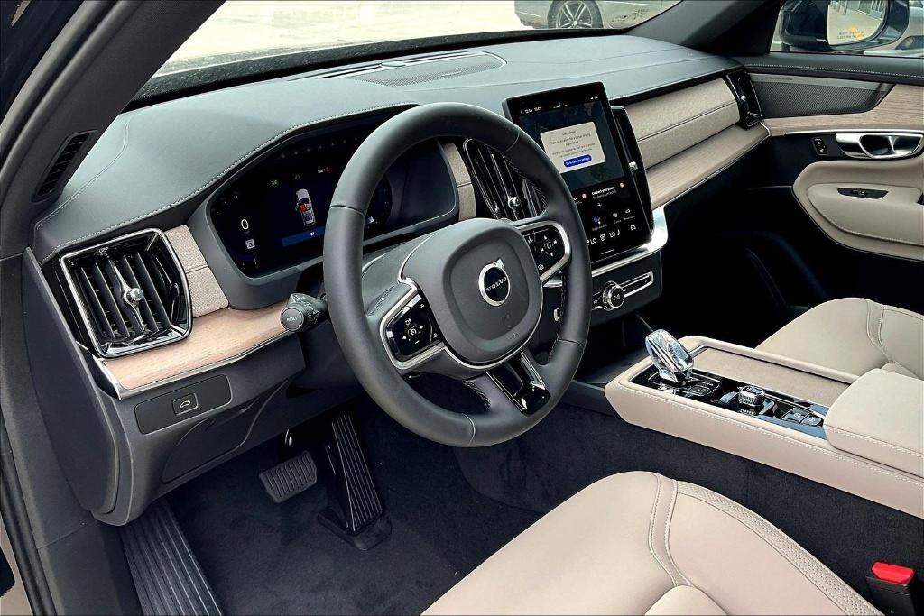 new 2025 Volvo XC90 car, priced at $69,155
