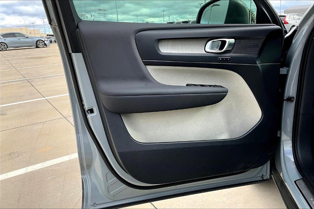 used 2024 Volvo XC40 car, priced at $31,500