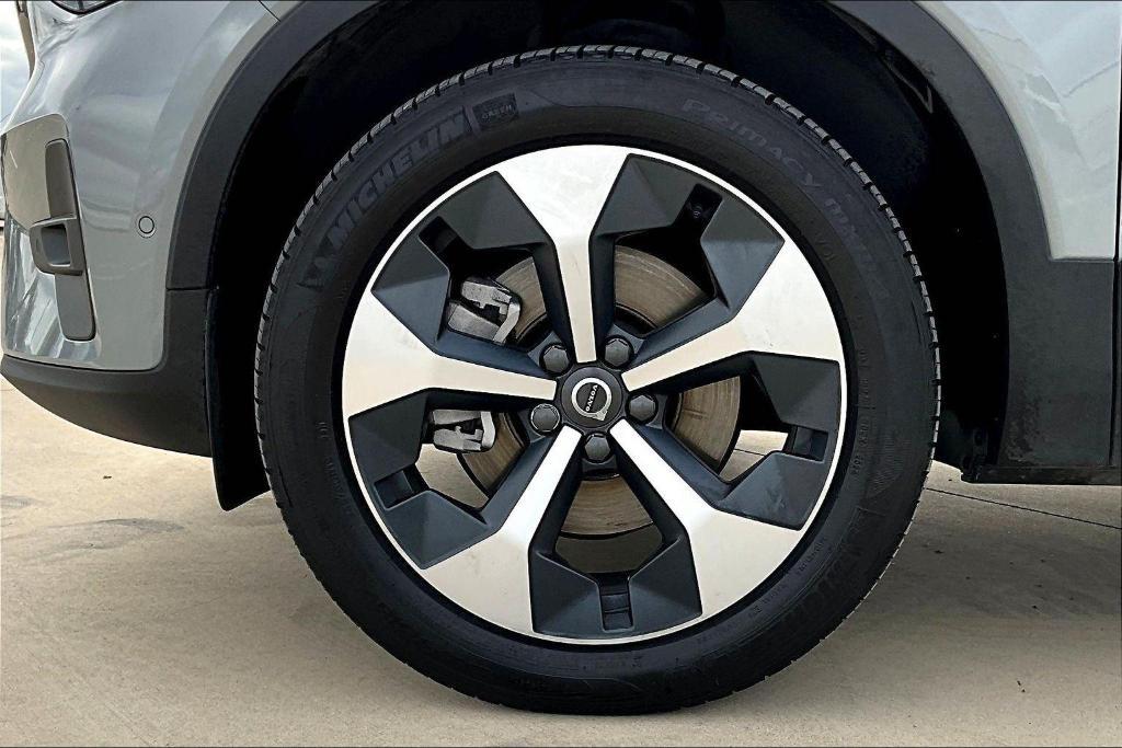 used 2024 Volvo XC40 car, priced at $31,500