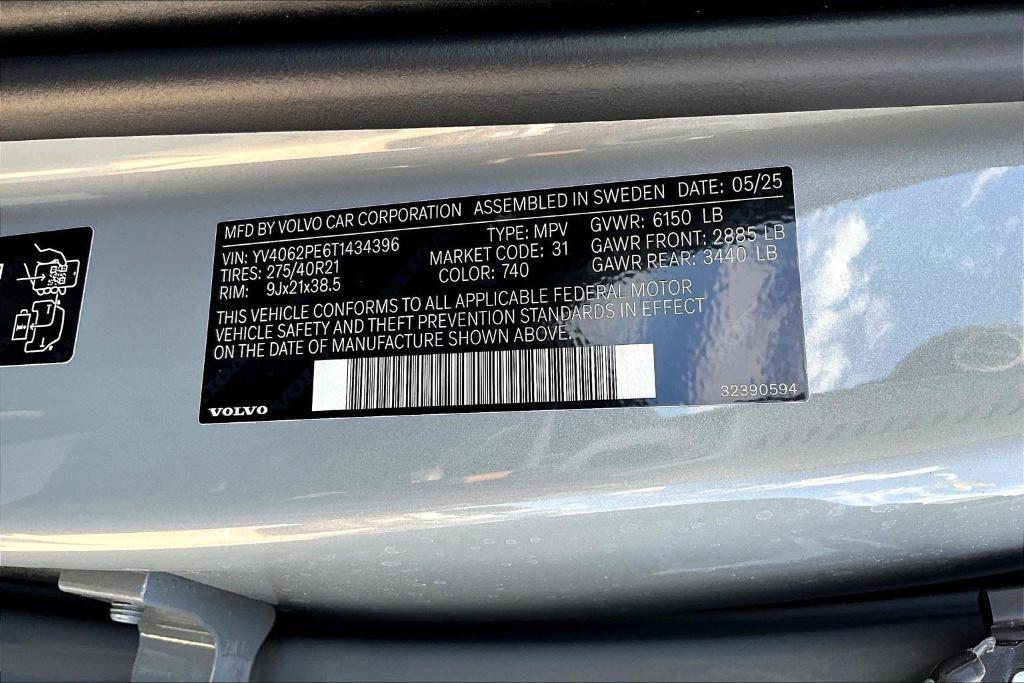 new 2026 Volvo XC90 car, priced at $71,825