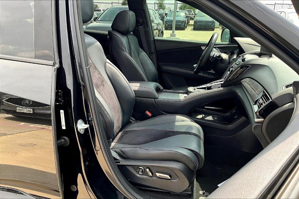 used 2023 Acura RDX car, priced at $40,900