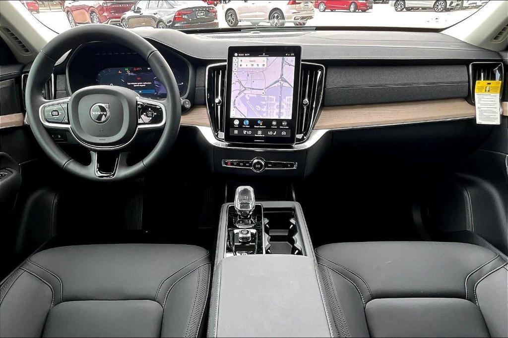 new 2025 Volvo XC90 Plug-In Hybrid car, priced at $78,805