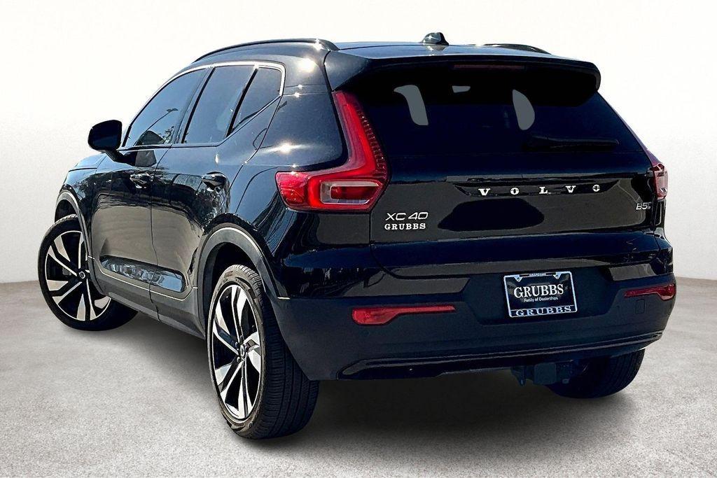 used 2024 Volvo XC40 car, priced at $37,809
