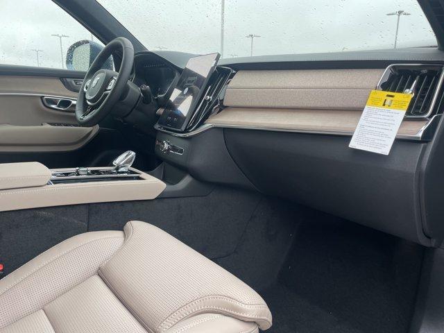 new 2025 Volvo XC90 car, priced at $75,968