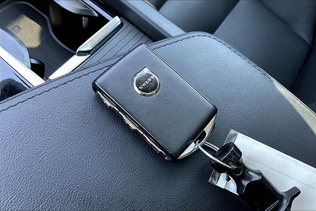 used 2025 Volvo XC60 car, priced at $40,500