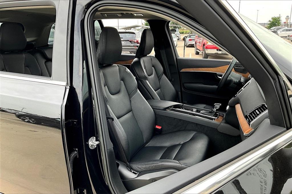 used 2022 Volvo XC90 car, priced at $46,900