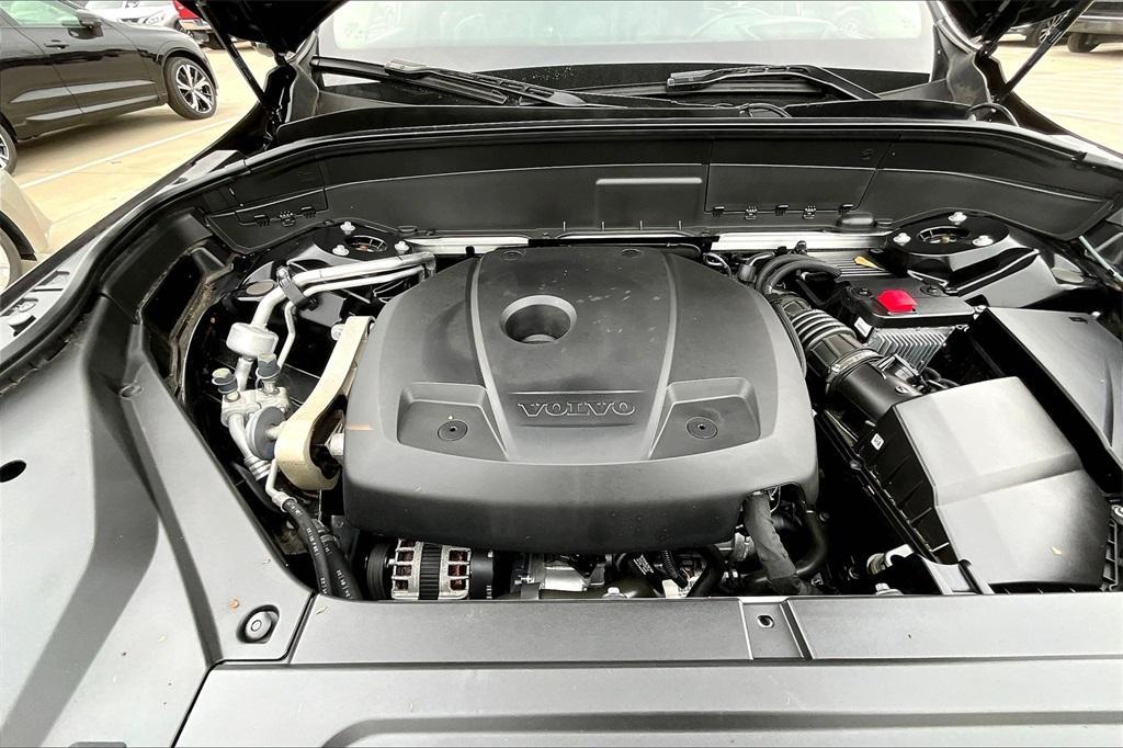 used 2022 Volvo XC90 car, priced at $46,900