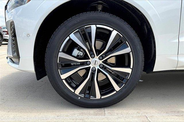 new 2025 Volvo XC60 car, priced at $55,360