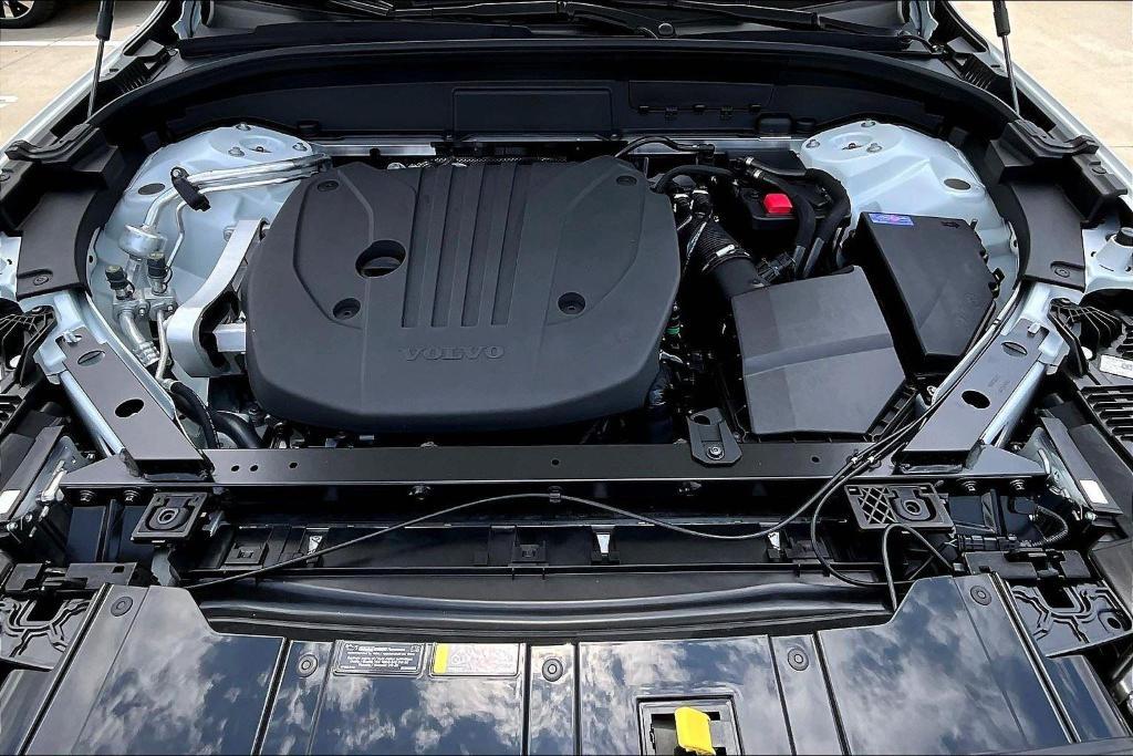 new 2025 Volvo XC60 car, priced at $55,360