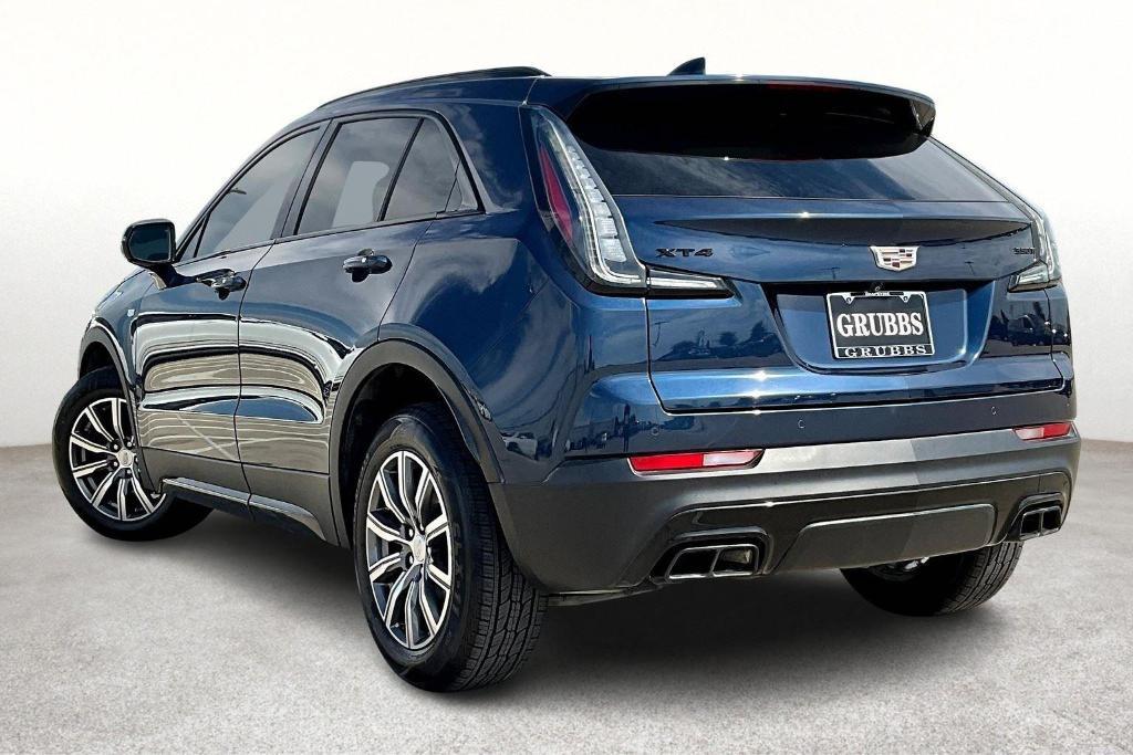used 2021 Cadillac XT4 car, priced at $24,400