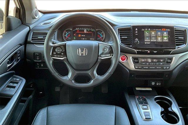 used 2021 Honda Pilot car, priced at $26,000