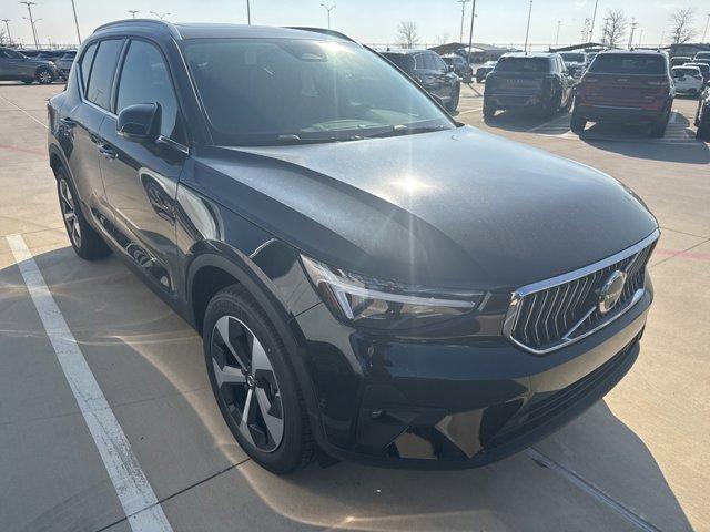 new 2025 Volvo XC40 car, priced at $48,315