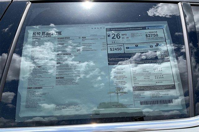 new 2025 Volvo XC40 car, priced at $44,685