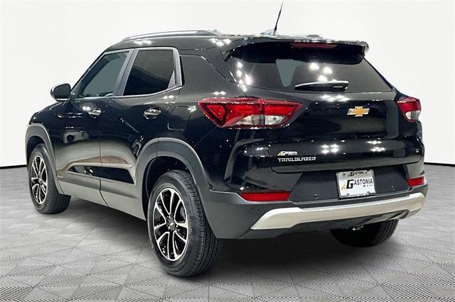 new 2025 Chevrolet TrailBlazer car, priced at $28,475