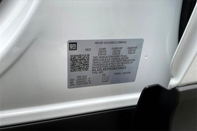 new 2025 Buick Envista car, priced at $23,190