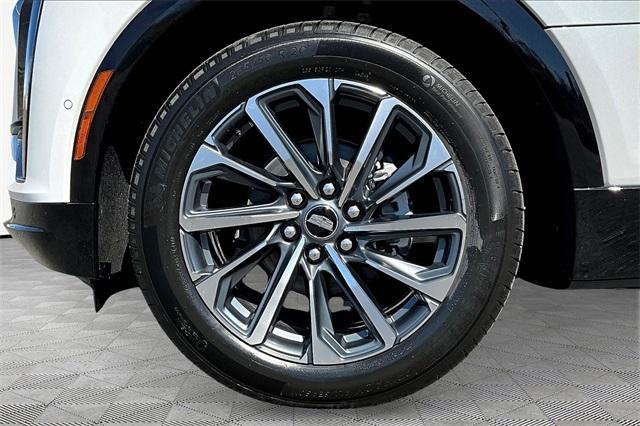 new 2025 Cadillac LYRIQ car, priced at $62,014