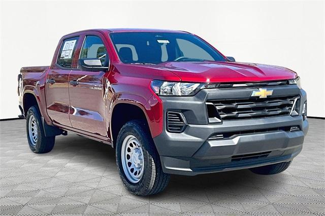 new 2025 Chevrolet Colorado car, priced at $32,990