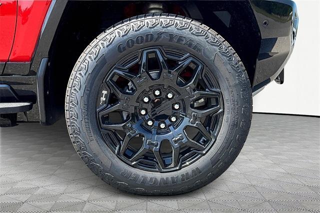 new 2025 GMC HUMMER EV SUV car, priced at $93,635