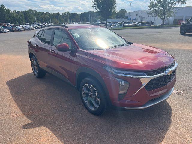 used 2024 Chevrolet Trax car, priced at $21,662