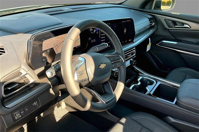 new 2025 Chevrolet Traverse car, priced at $41,995