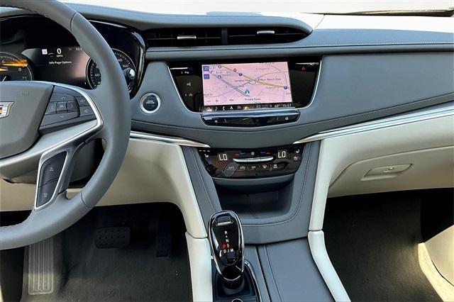 new 2025 Cadillac XT5 car, priced at $56,990