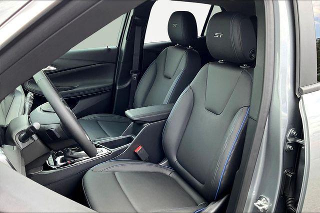 new 2026 Buick Encore GX car, priced at $26,580