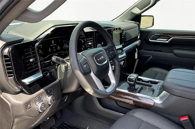 new 2025 GMC Sierra 1500 car, priced at $56,875