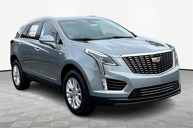 new 2025 Cadillac XT5 car, priced at $44,290