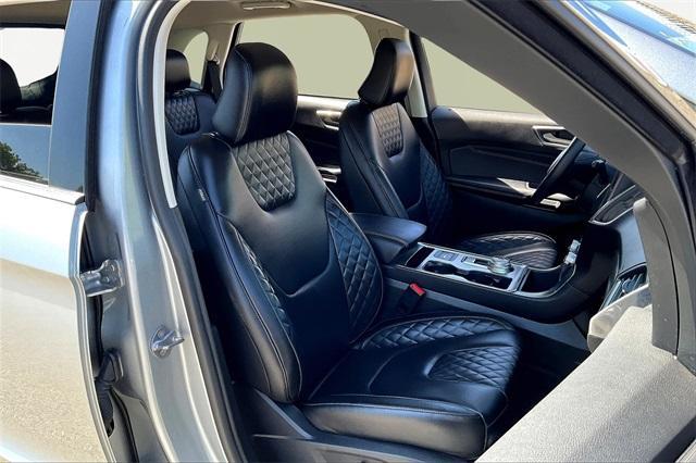 used 2024 Ford Edge car, priced at $32,500