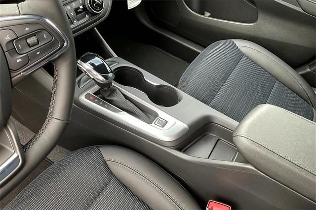 new 2025 Buick Envista car, priced at $24,685