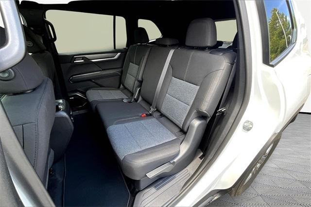 new 2025 GMC Acadia car, priced at $40,395