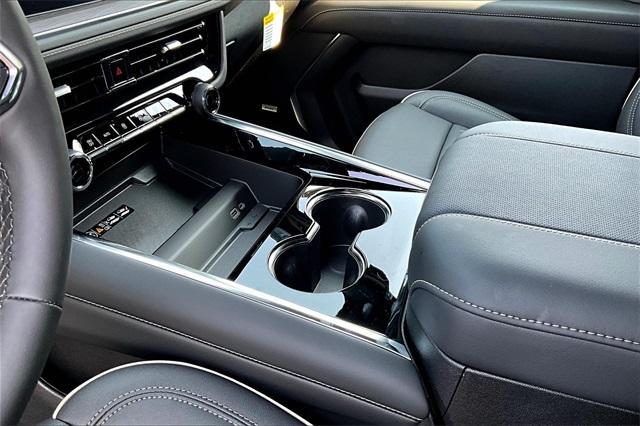 new 2025 Chevrolet Suburban car, priced at $88,925