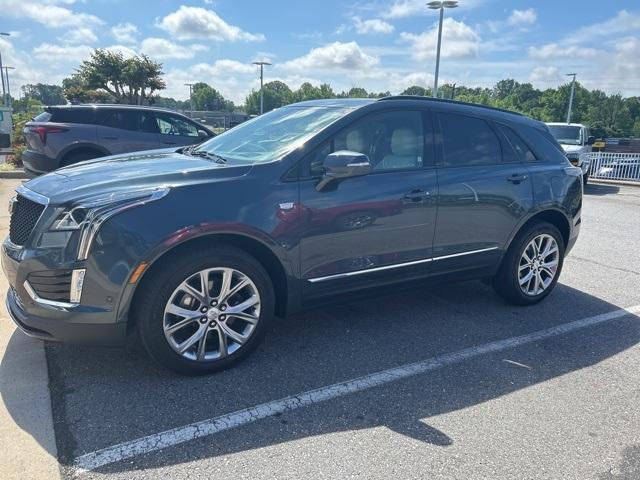 used 2020 Cadillac XT5 car, priced at $24,804