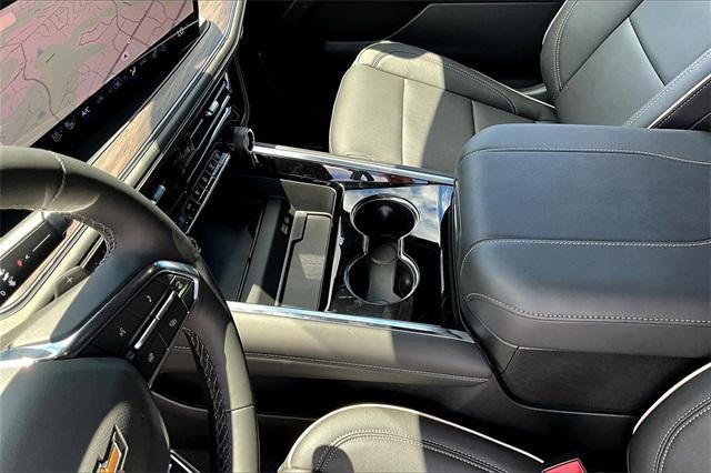 new 2025 Chevrolet Suburban car, priced at $82,830
